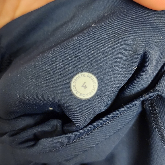 Lulu lemon 7/8 pants - Picture 9 of 9